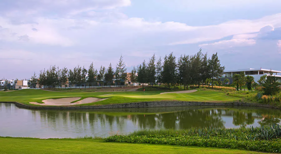 Montgomerie Links Vietnam 코스 전경 - 다낭 클래식 링크스