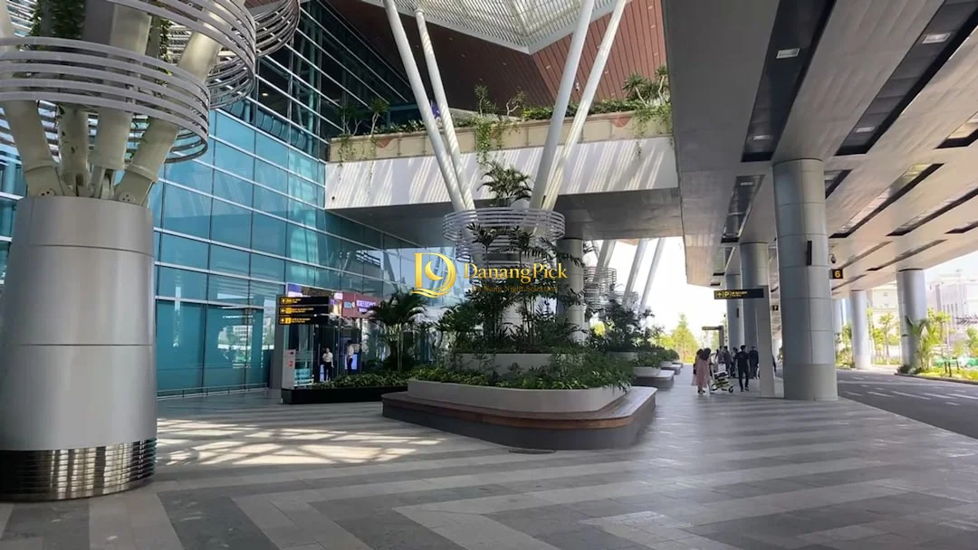 다낭 공항 심야 도착 완전 가이드 — 새벽 이동·유심·환전 총정리