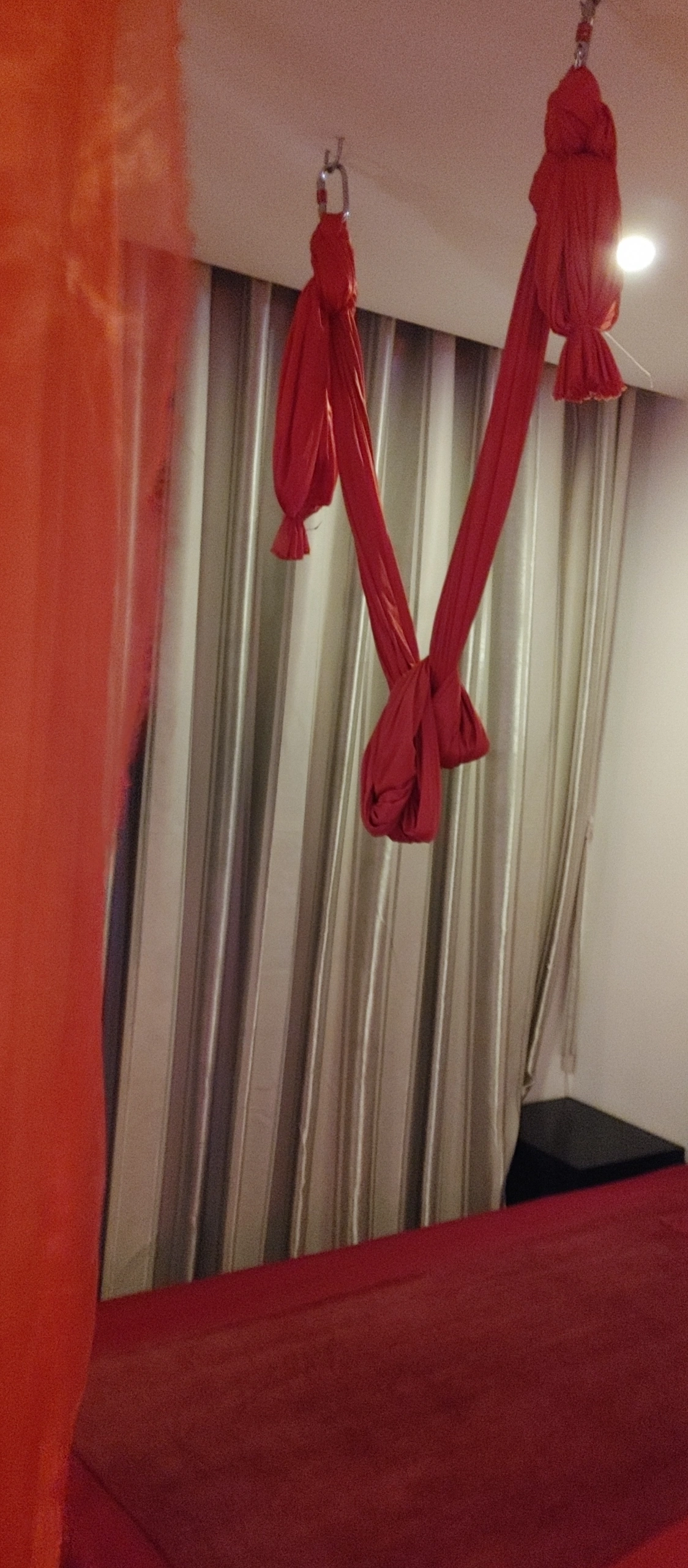 빨간그네 다낭 빨간 천 그네 룸 Red Swing Da Nang room